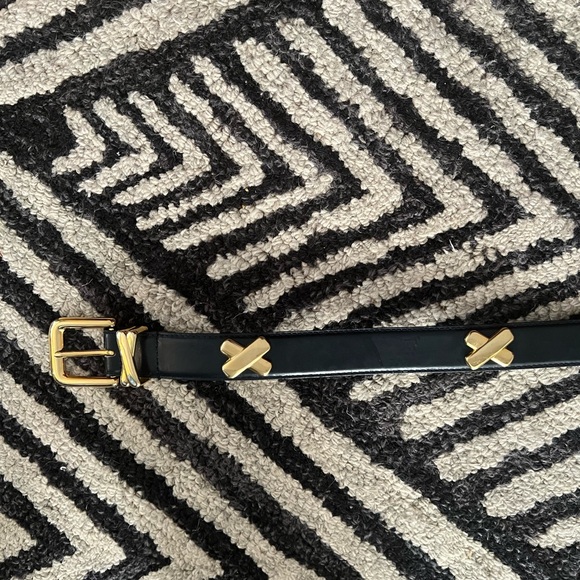 Elegant Blue Leather Belt with Gold Buckle - Picture 6 of 6